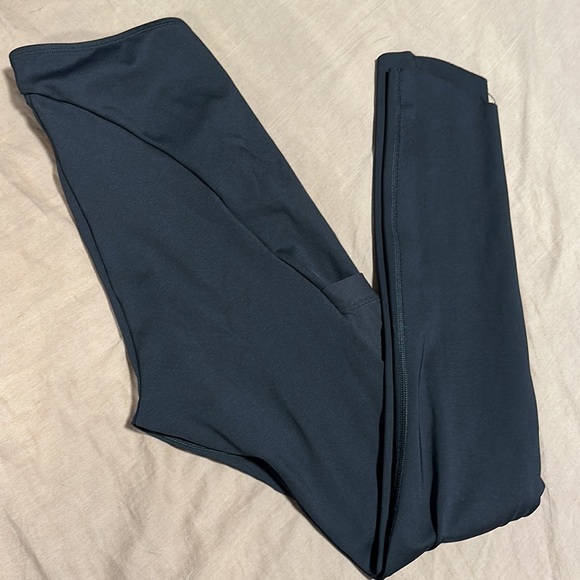 Gymshark Venture black legging - Picture 4 of 7